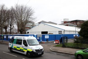 英國(guó)Omicron浪潮正在加劇醫(yī)療系統(tǒng)危機(jī)