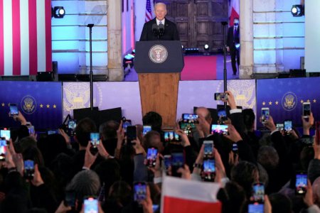 拜登說他不呼吁俄羅斯改變政權(quán)