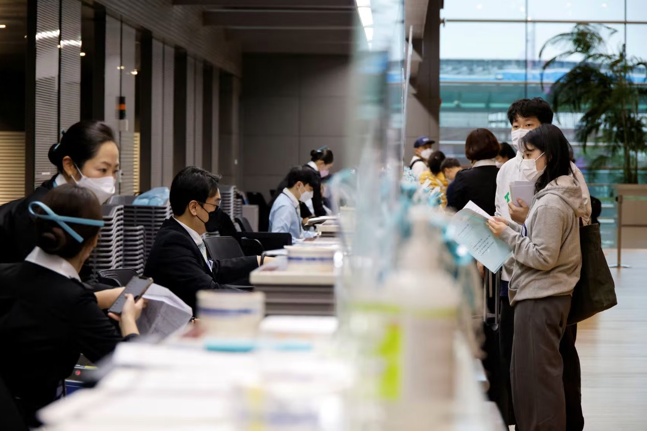 隨著COVID規(guī)則的放松 韓國人涌向海外進(jìn)行&ldquo;報復(fù)旅行&rdquo;