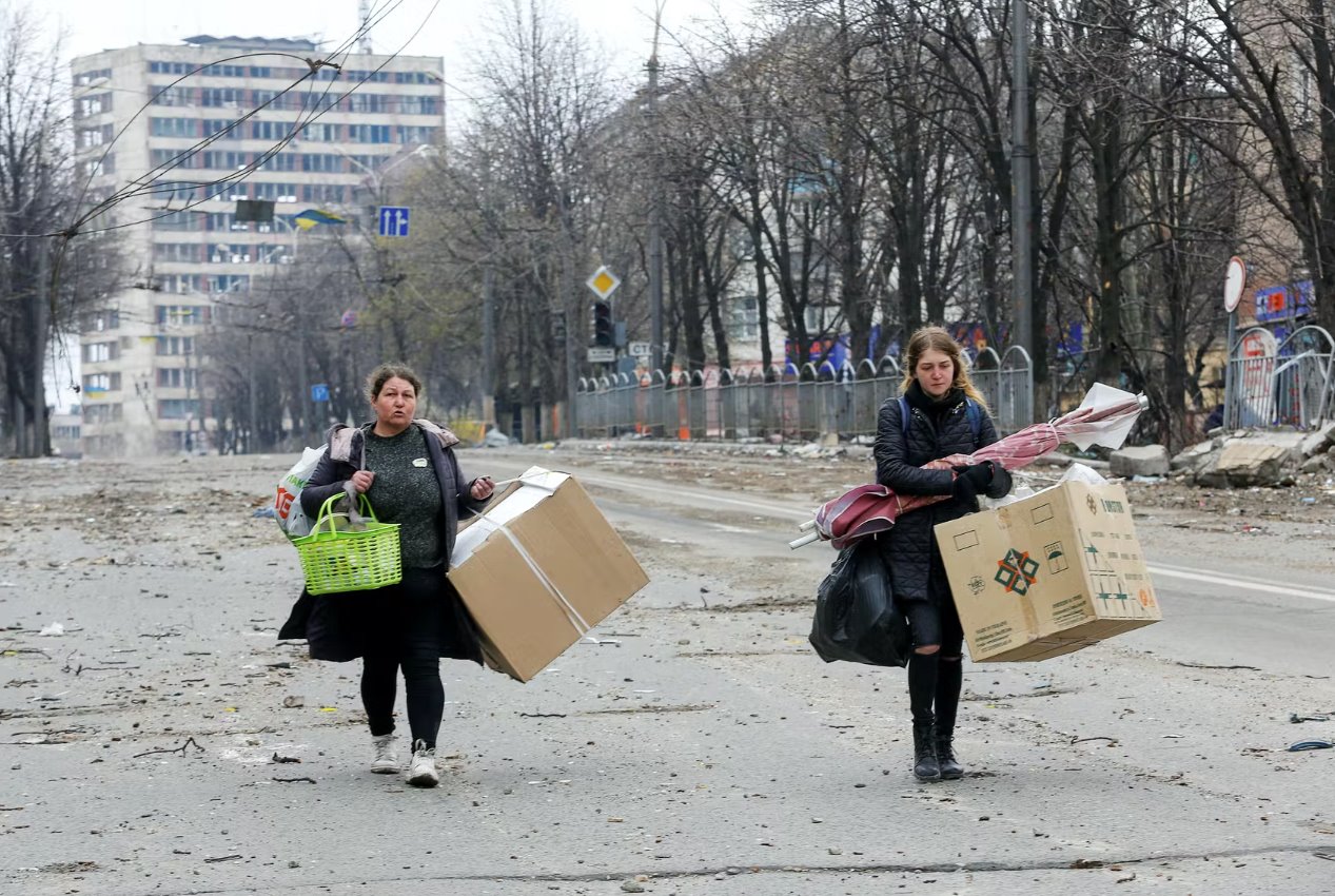  烏克蘭人堅守在馬里烏波爾的Azovstal鋼鐵廠