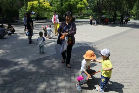 中國人口預計在2025年前開始萎縮