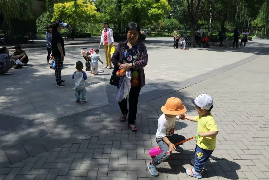 中國(guó)人口預(yù)計(jì)在2025年前開(kāi)始萎縮