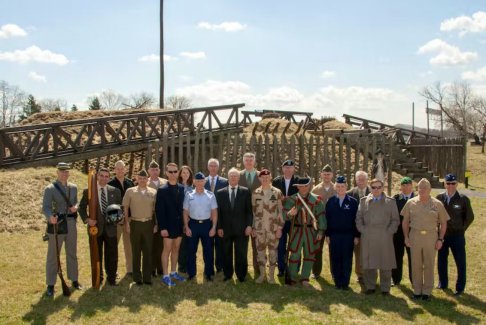 賓夕法尼亞州候選人在陸軍戰(zhàn)爭(zhēng)學(xué)院穿著邦聯(lián)制服