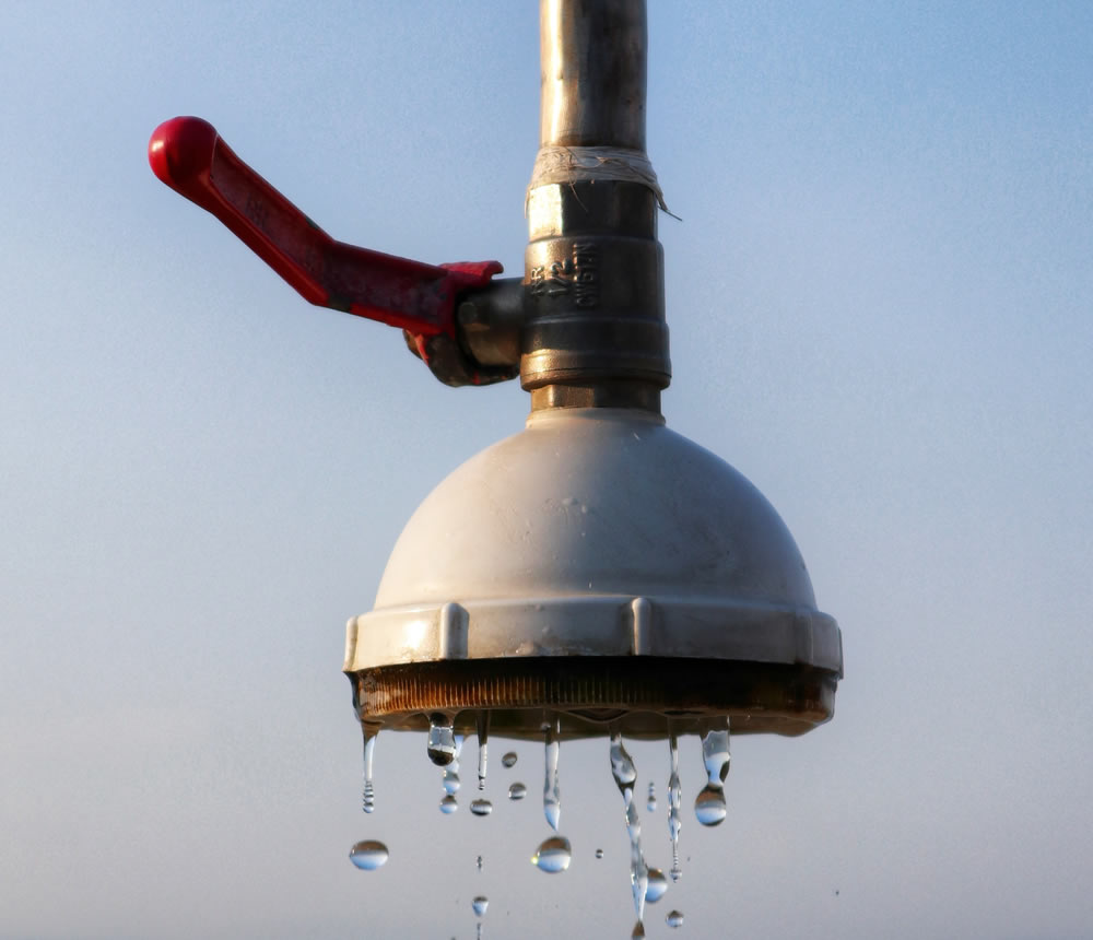 美墨邊境移民嚴(yán)重缺水