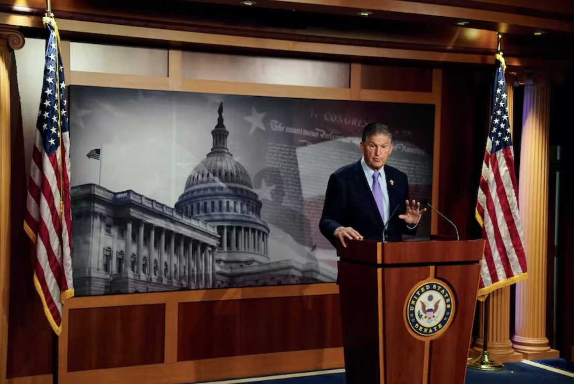 美國參議員曼欽公布了一些民主黨人抨擊的能源法案