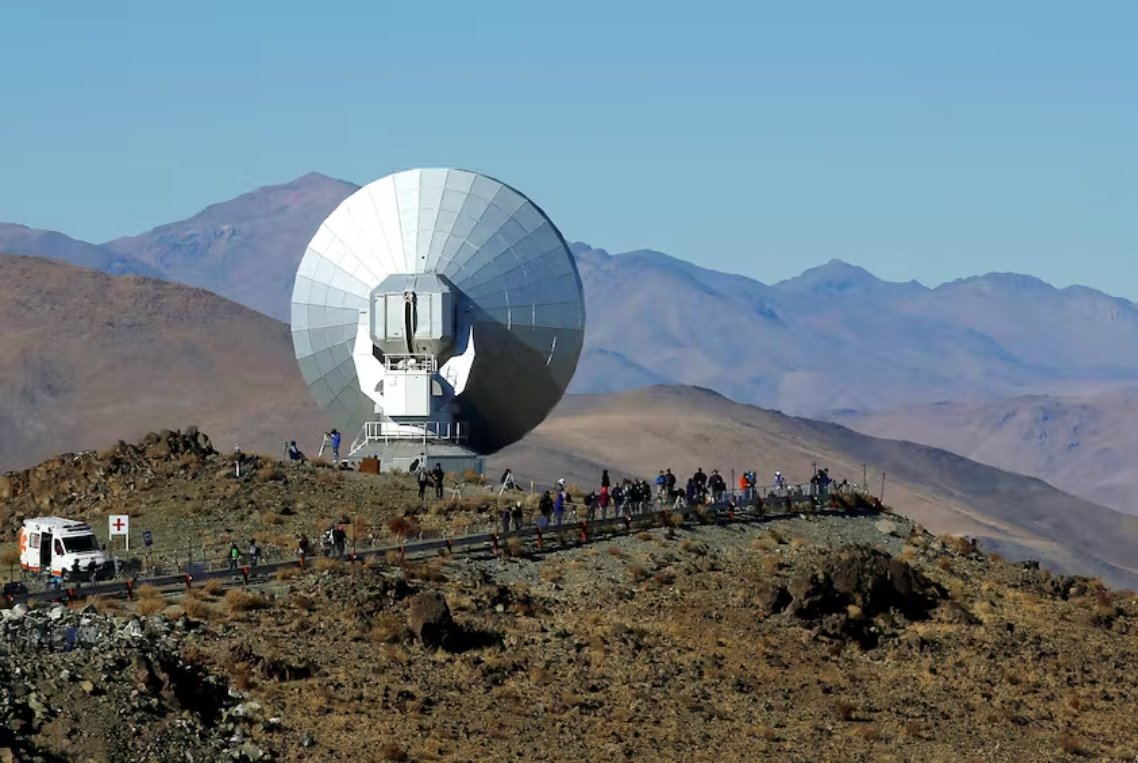 智利當(dāng)局在山上搜尋失蹤的英國天文學(xué)家