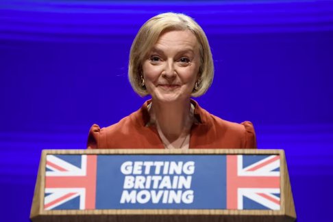 英國(guó)高級(jí)部長(zhǎng)敦促保守黨團(tuán)結(jié)起來(lái)支持首相特拉斯