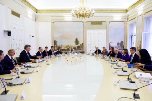 美國眾議院議長佩洛西稱伊朗向俄羅斯提供無人機(jī)犯