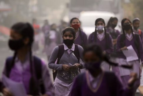 印度新德里空氣污染惡化關(guān)閉小學(xué)