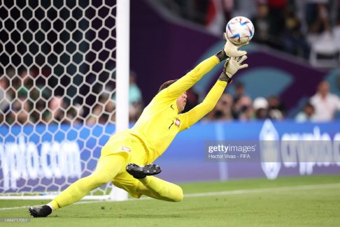 波蘭門將什琴斯尼撲出沙特點(diǎn)球 波蘭隊(duì)1-0沙特隊(duì)