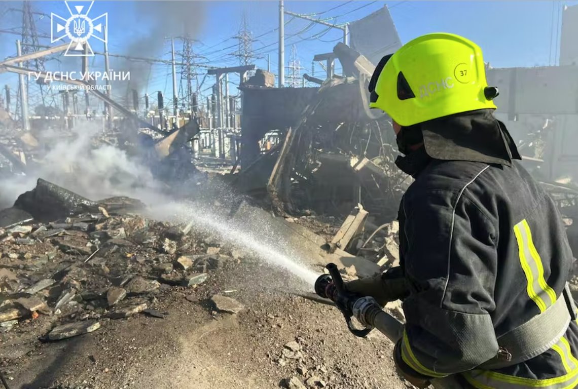 俄羅斯攻擊能源基礎(chǔ)設(shè)施 基輔準(zhǔn)備1000個取暖點(diǎn)