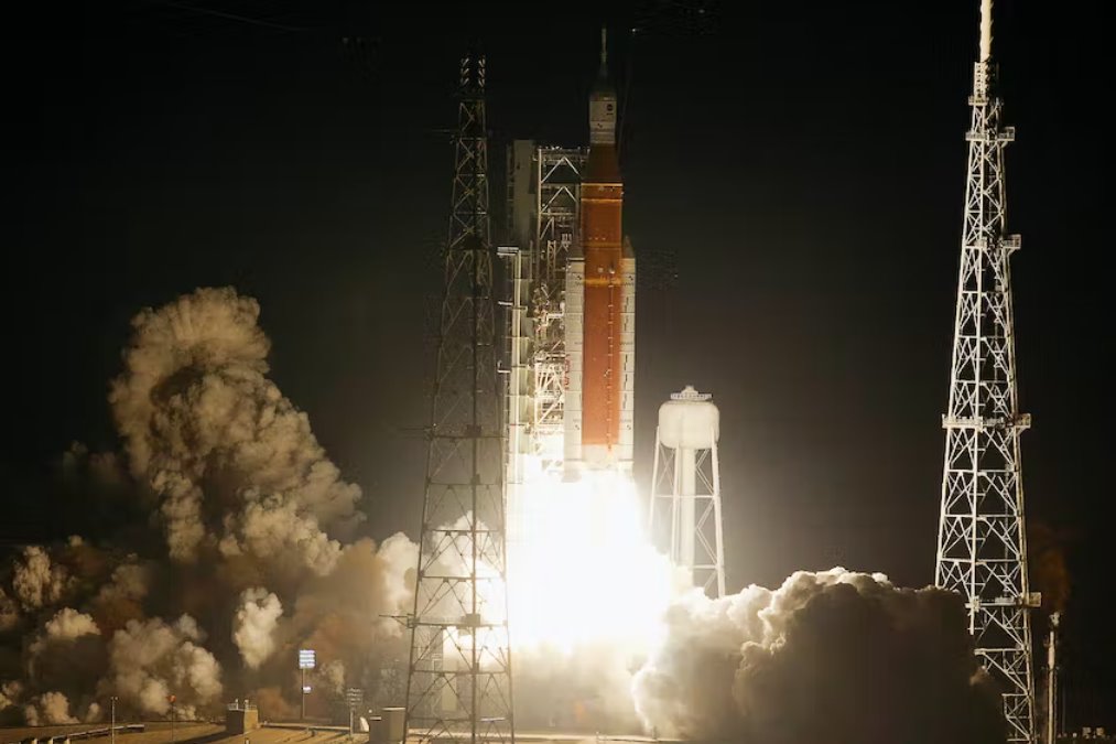 美國(guó)宇航局&ldquo;阿耳忒彌斯1號(hào)&rdquo;火箭飛船正駛向月球