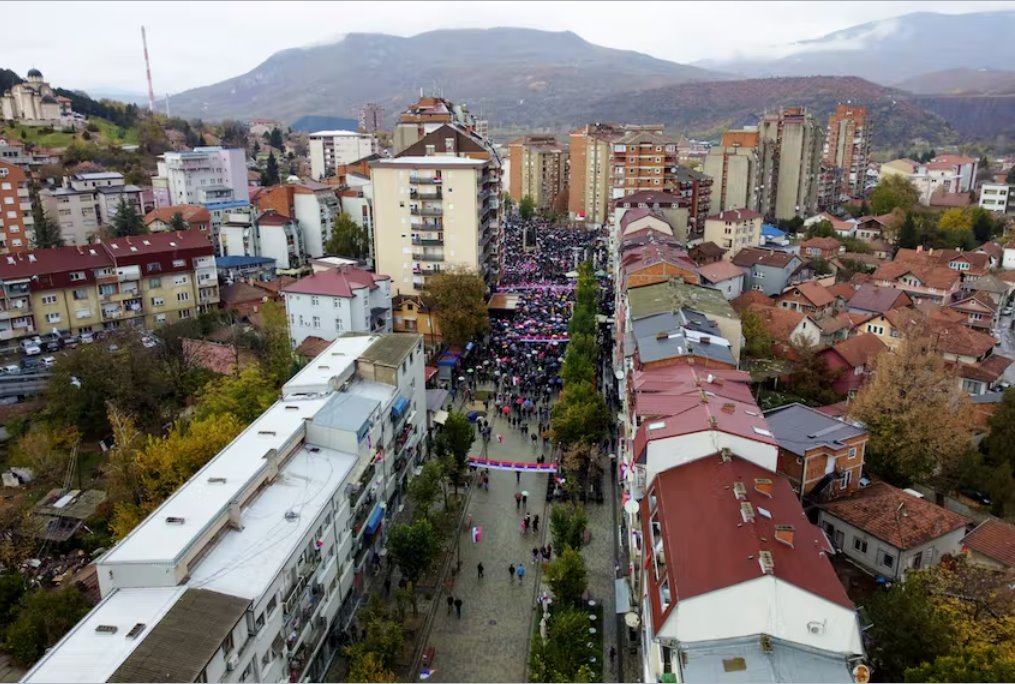 科索沃警察在動(dòng)蕩的北部地區(qū)受傷