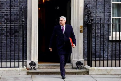 英國衛(wèi)生部長稱醫(yī)生罷工危及患者安全