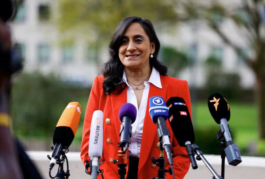 加拿大在第一次從蘇丹撤離行動中空運100多人