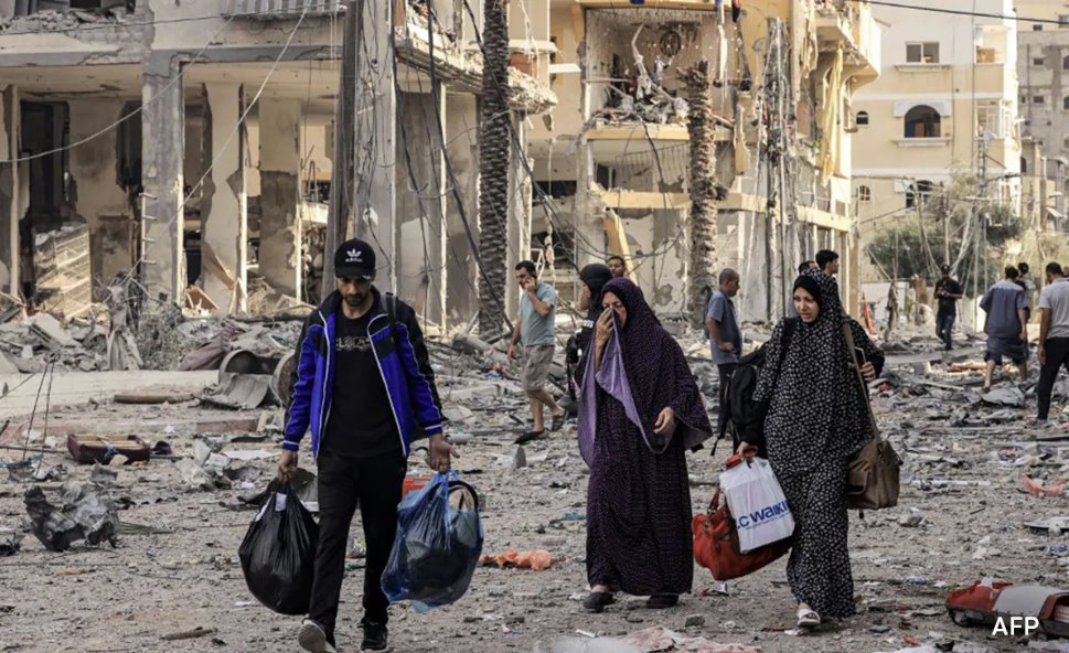 巴勒斯坦人不得不離開加沙城的卡拉馬街區(qū)