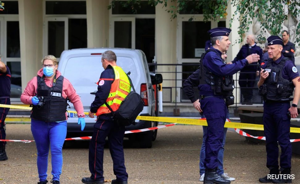 法國(guó)教師被殺可能與巴以戰(zhàn)爭(zhēng)有關(guān)