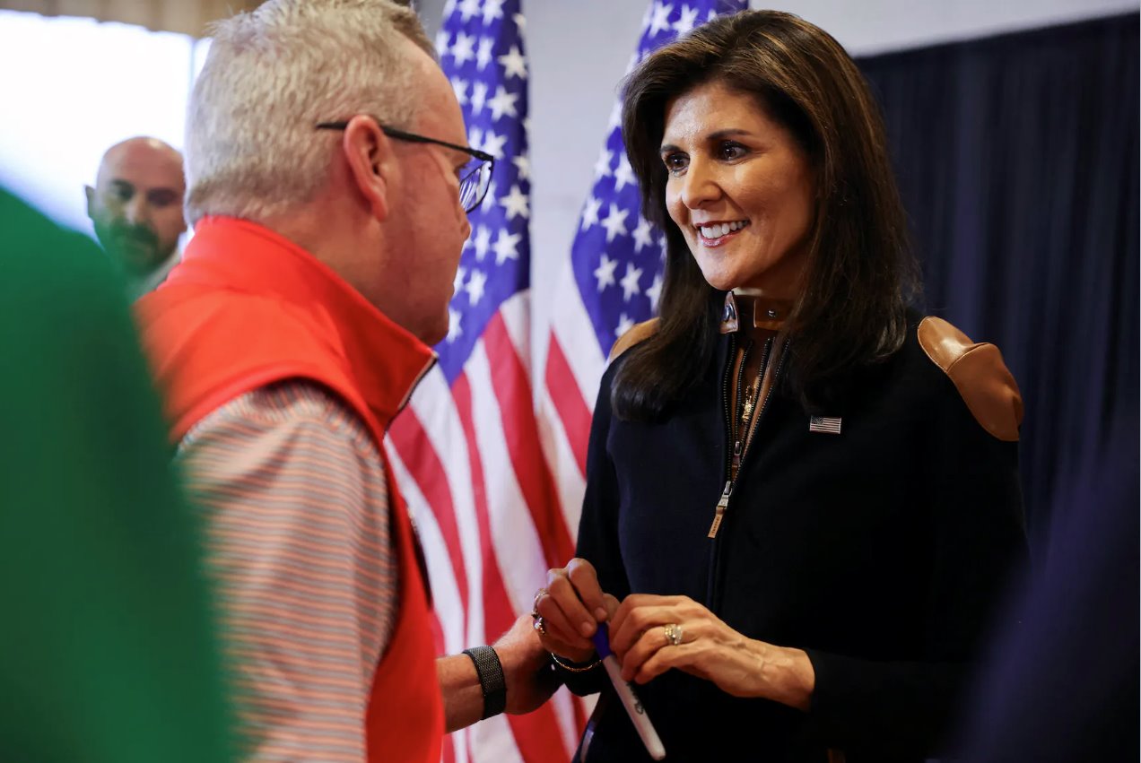 共和黨總統(tǒng)候選人、前美國(guó)駐聯(lián)合國(guó)大使尼基&middot;哈利(NikkiHaley)于2024年1月5日在美國(guó)愛(ài)荷華州得梅因進(jìn)行競(jìng)選訪(fǎng)問(wèn)。