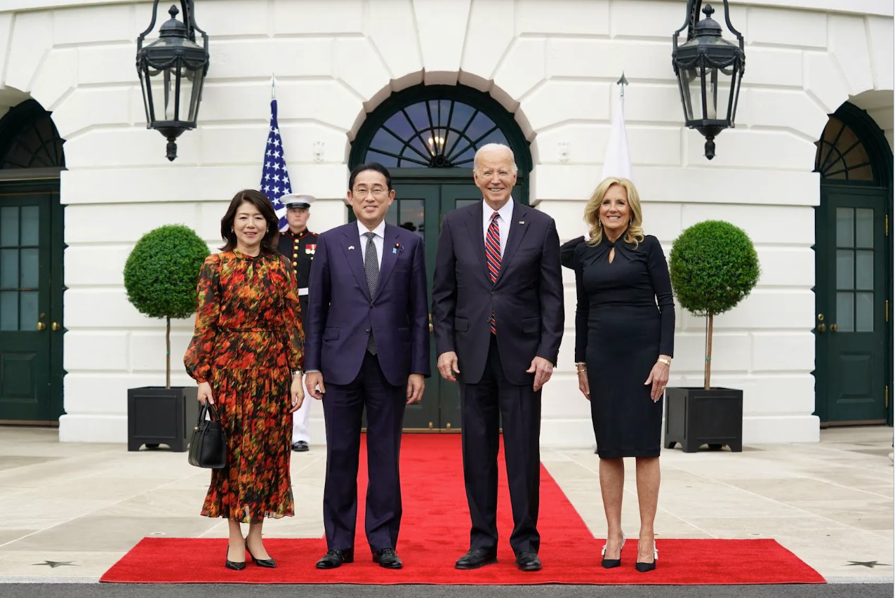 美國總統(tǒng)喬&middot;拜登和第一夫人吉爾&middot;拜登于2024年4月9日開始對美國華盛頓進(jìn)行國事訪問，在白宮歡迎日本首相岸田文雄和夫人岸田優(yōu)子。