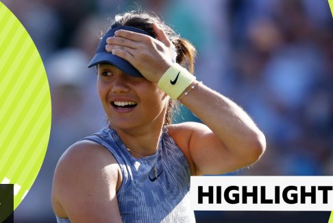 英國網(wǎng)球選手拉杜卡努挽救賽點(diǎn)后首奪前十名