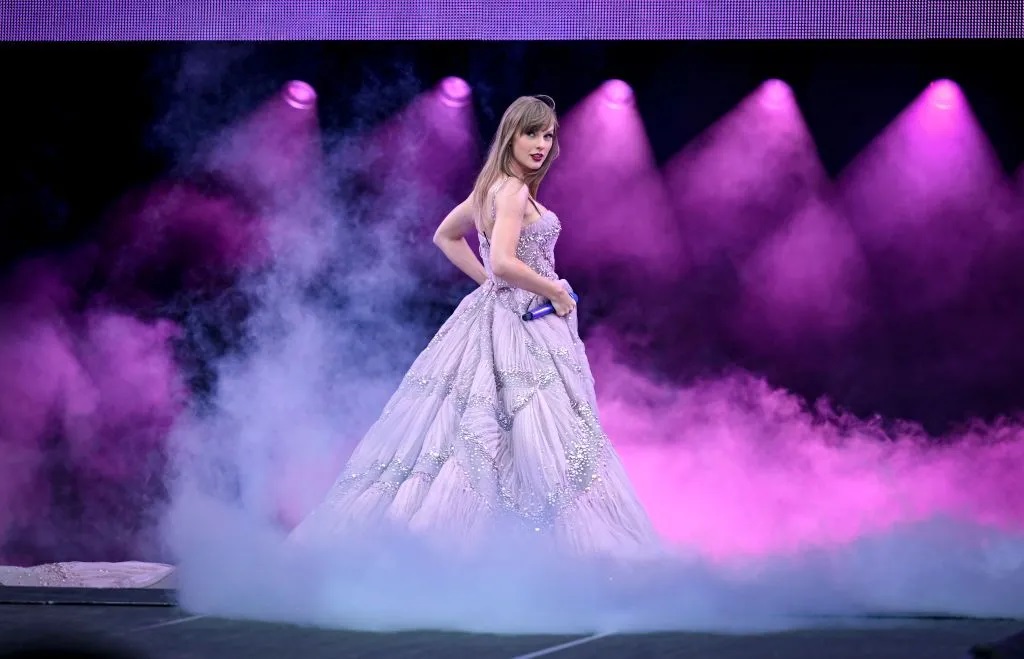 泰勒&middot;斯威夫特(TaylorSwift)在夏季結(jié)束前還將在英國舉行另外16場(chǎng)演出