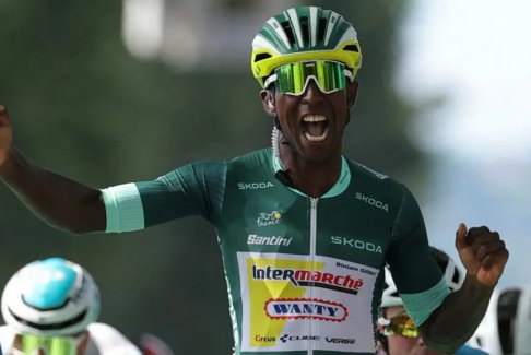 非洲環(huán)法自行車賽選手取得歷史性勝利