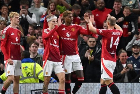 聯(lián)賽杯第三輪曼聯(lián)7-0巴恩斯利