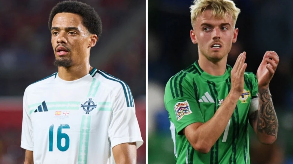 賈馬爾·劉易斯和羅斯·麥考斯蘭為北愛爾蘭隊(duì)效力