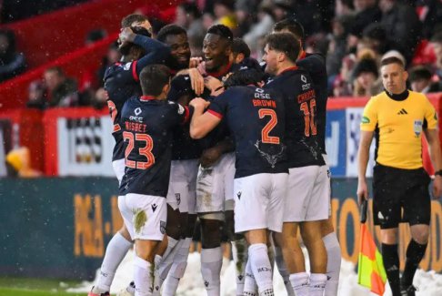 蘇格蘭超級聯(lián)賽阿伯丁1-2羅斯縣