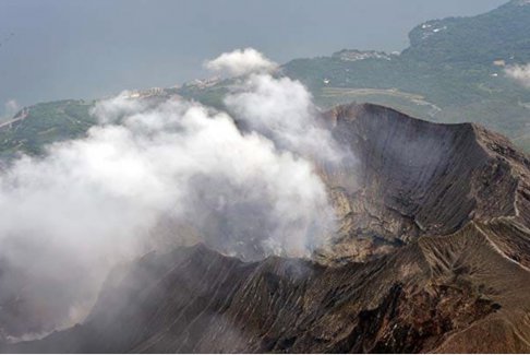 日本發(fā)布中級火山警報 霧島山新燃岳火山可能噴發(fā)