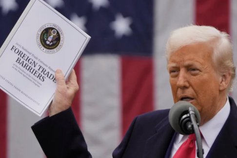 美股全線暴跌 特朗普關(guān)稅政策重創(chuàng)美國市場