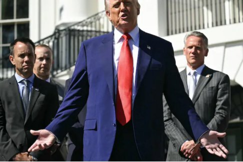 中國(guó)敦促美國(guó)徹底取消互惠關(guān)稅