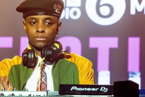 克里斯·薩頓的英超聯(lián)賽預(yù)測vs制作人Sherelle