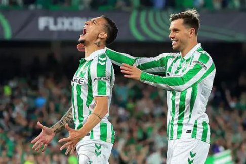 歐足聯(lián)聯(lián)合會(huì)杯半決賽皇家貝蒂斯2-1佛羅倫薩