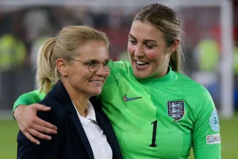 厄普斯退役——英格蘭女足將何去何從？