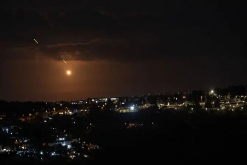 以色列襲擊伊朗陷入戰(zhàn)爭深淵