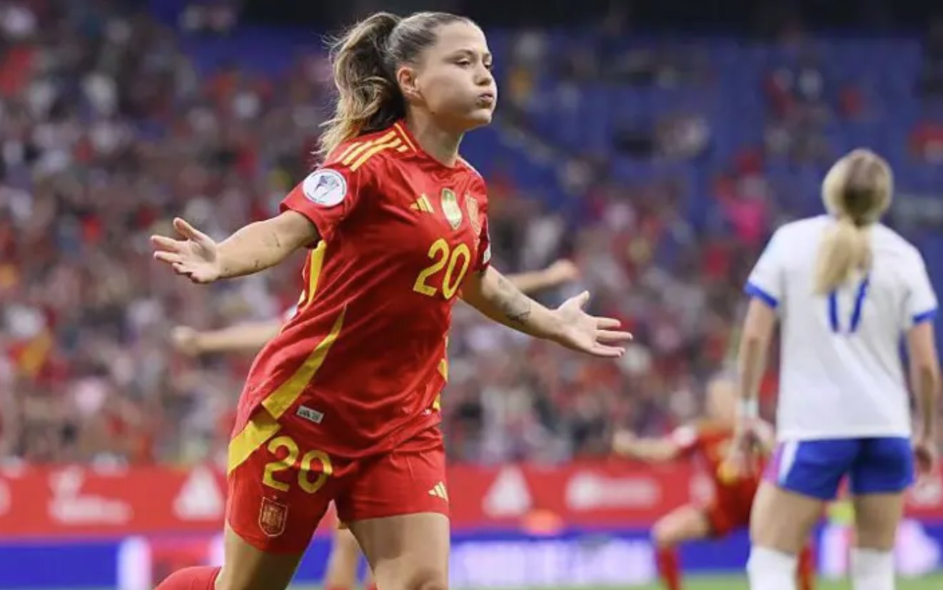 克勞迪婭&middot;皮納替補出場兩分鐘后進(jìn)球