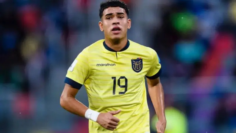 切爾西將帕茲租借至斯特拉斯堡