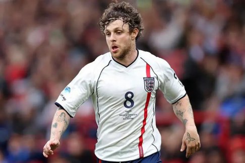 薩頓英超聯(lián)賽預(yù)測嘉賓是歌手湯姆·格倫南 英超首周