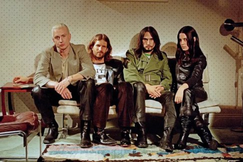 Sutton的英超預(yù)測 嘉賓是Wolf Alice貝斯手Theo Ellis還有