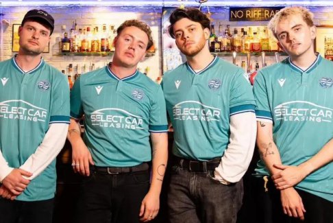 克里斯·薩頓的英超聯(lián)賽預(yù)測 嘉賓樂隊主唱湯米·朗