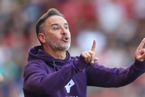 英超聯(lián)賽狼隊(duì)連續(xù)四場(chǎng)失利 主教練佩雷拉仍接近與狼