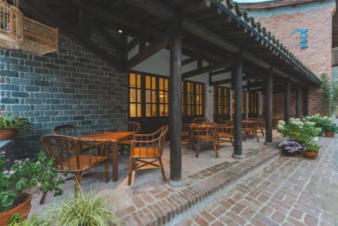 陜西小村莊住一晚已經(jīng)要兩千了 民宿熱盯上城市中產(chǎn)