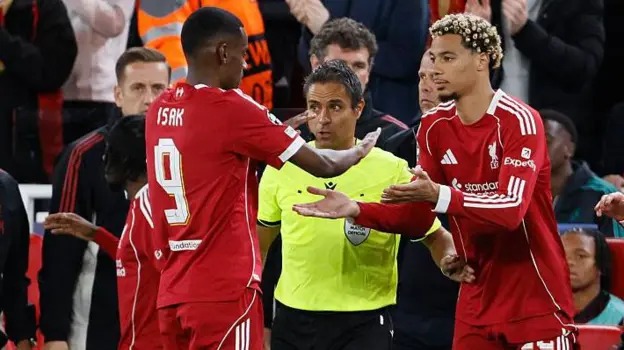 亞歷山大&middot;伊薩克(AlexanderIsak)和雨果&middot;埃基蒂克(HugoEkitike)尚未一起代表利物浦出場(chǎng)