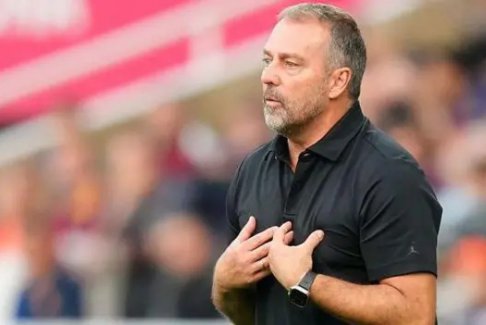 巴塞羅那主教練漢斯·弗利克將“為了孫子”改變行