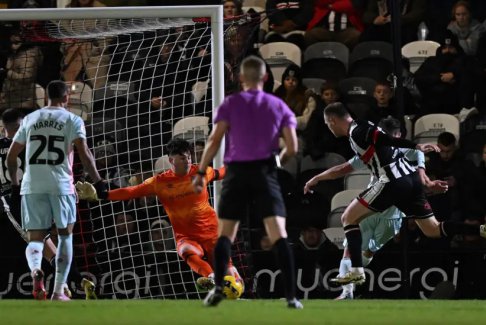 英乙聯(lián)賽格里姆斯比鎮(zhèn)1-2特蘭米爾流浪者