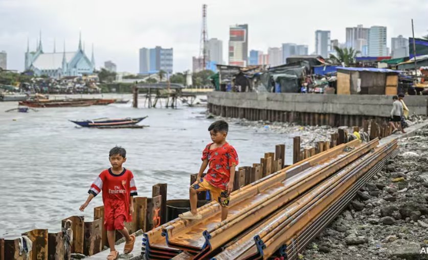 臺風(fēng)&ldquo;鳳凰&rdquo;在菲律賓登陸，超過100萬人撤離