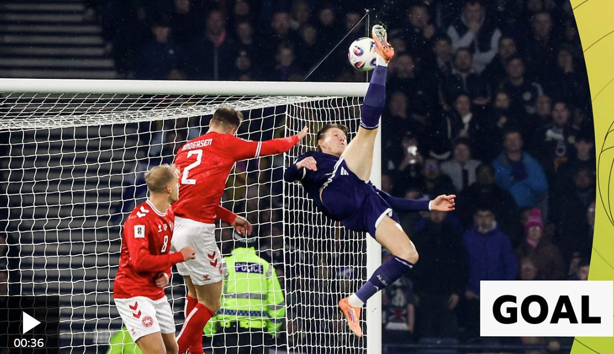 觀看麥克托米奈為蘇格蘭隊(duì)打入的精彩絕倫的雜技進(jìn)球