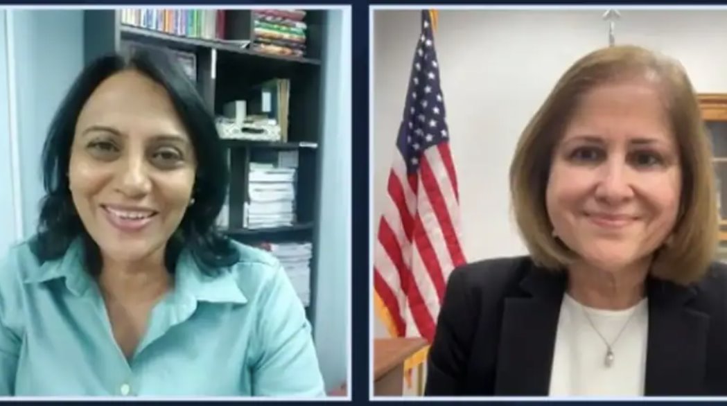 加扎拉&middot;哈什米是弗吉尼亞州參議院第一位穆斯林議員，也是第一位南亞裔美國人議員。