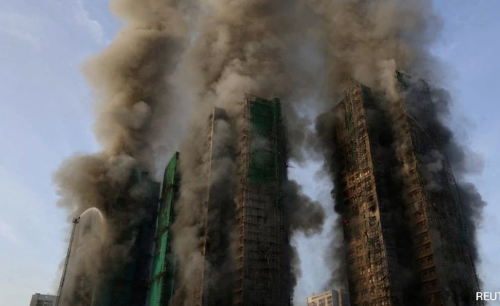 香港廉政公署逮捕8名涉嫌與火災事故相關人員